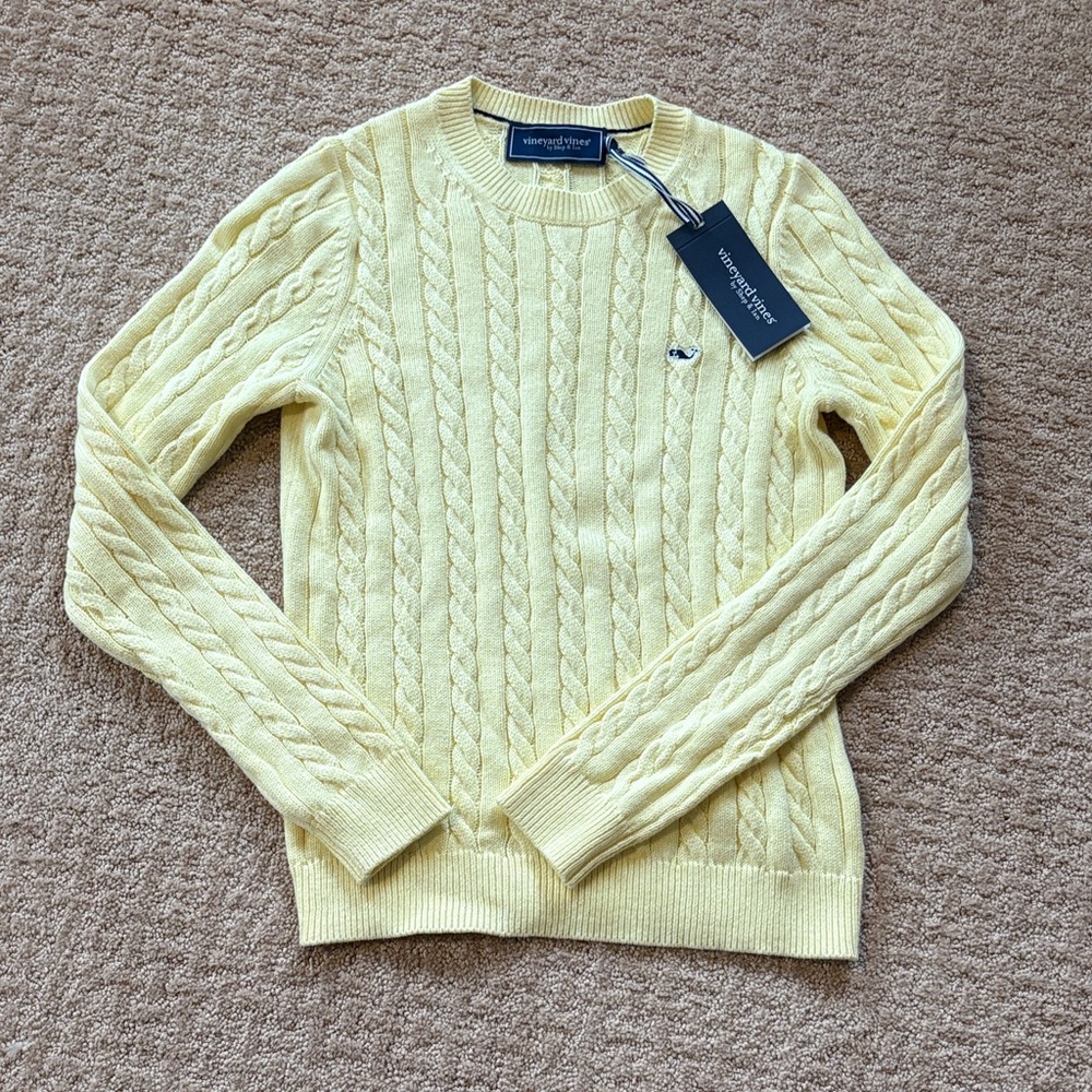 NWT vineyard vines boys Yellow Cable Knit Sweater, size M